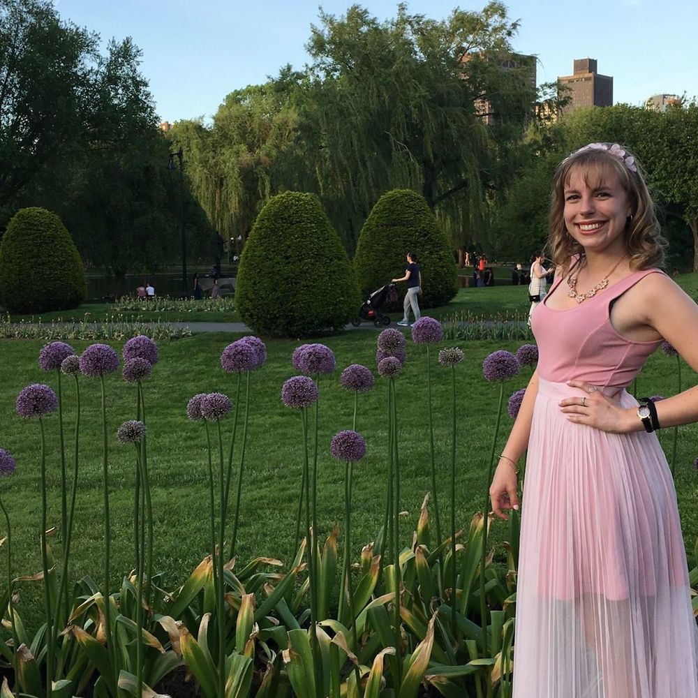 Meet your Posher, Emily